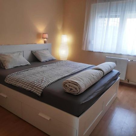 Koelcsey Apartman Apartment Szekszárd Екстериор снимка