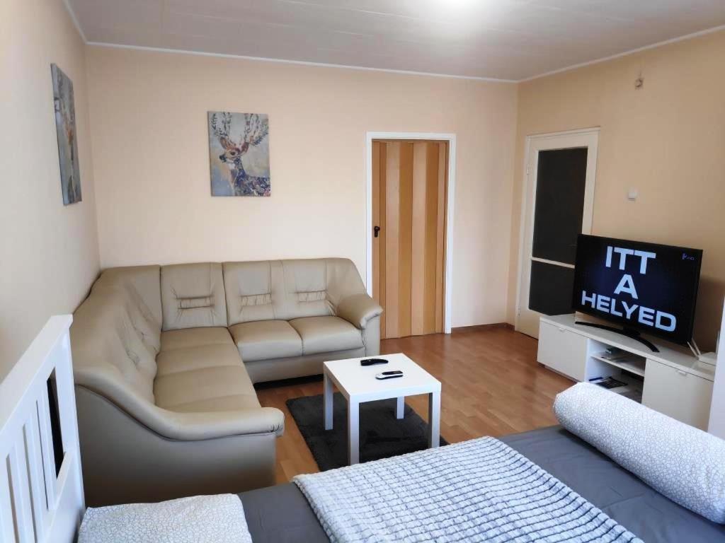 Koelcsey Apartman Apartment Szekszárd Екстериор снимка