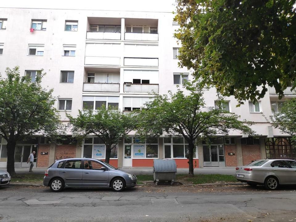 Koelcsey Apartman Apartment Szekszárd Екстериор снимка